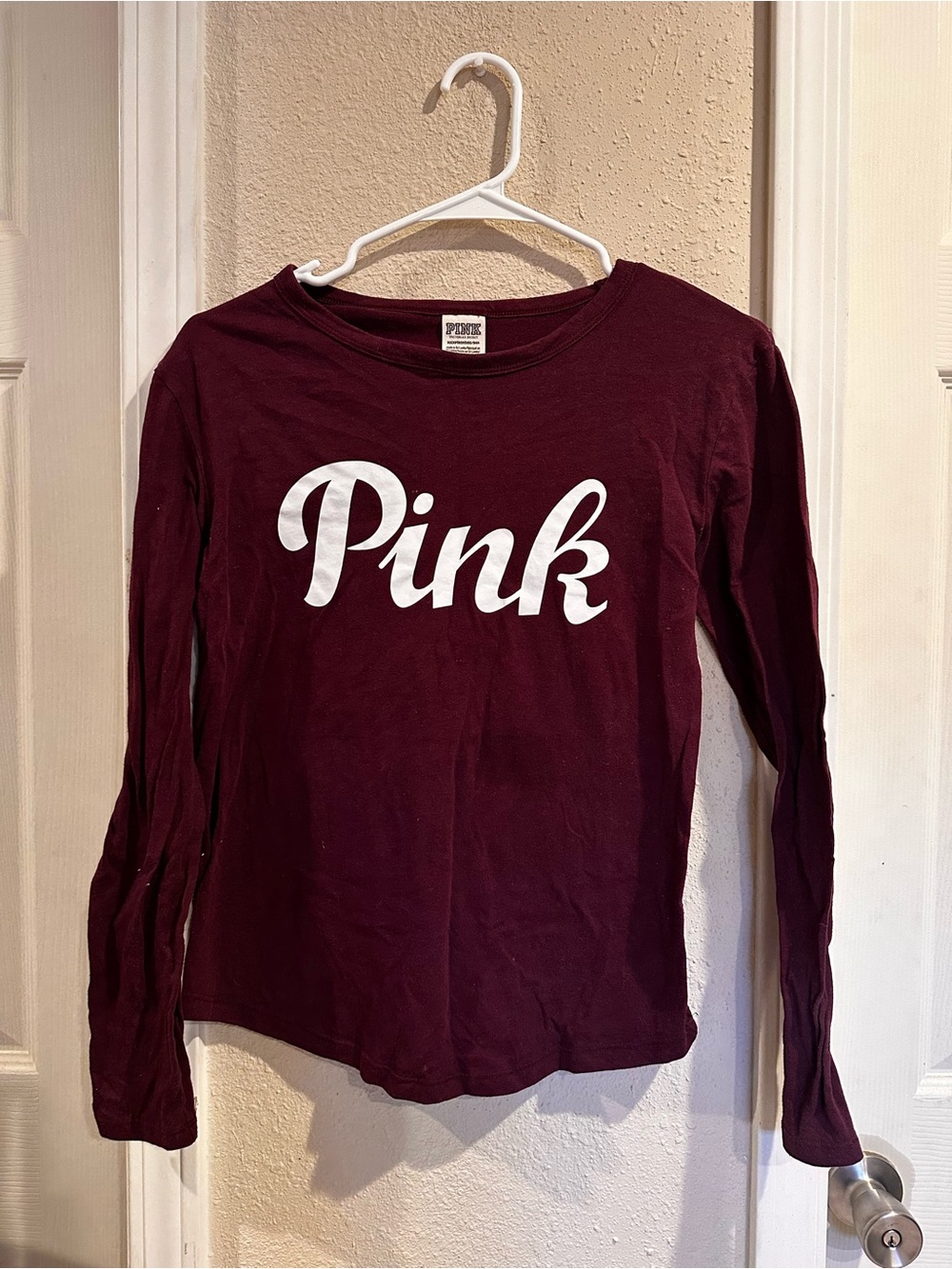 PINK Victoria's Secret Maroon Long Sleeve Logo Tee Size XS 0484